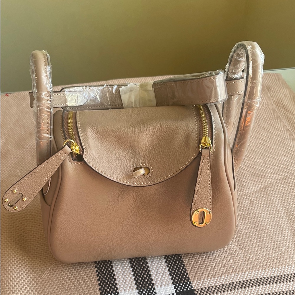 Mini Elegant Tan Leather Handbag